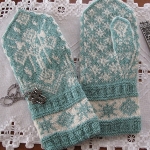 St. Olav's Cross Mittens